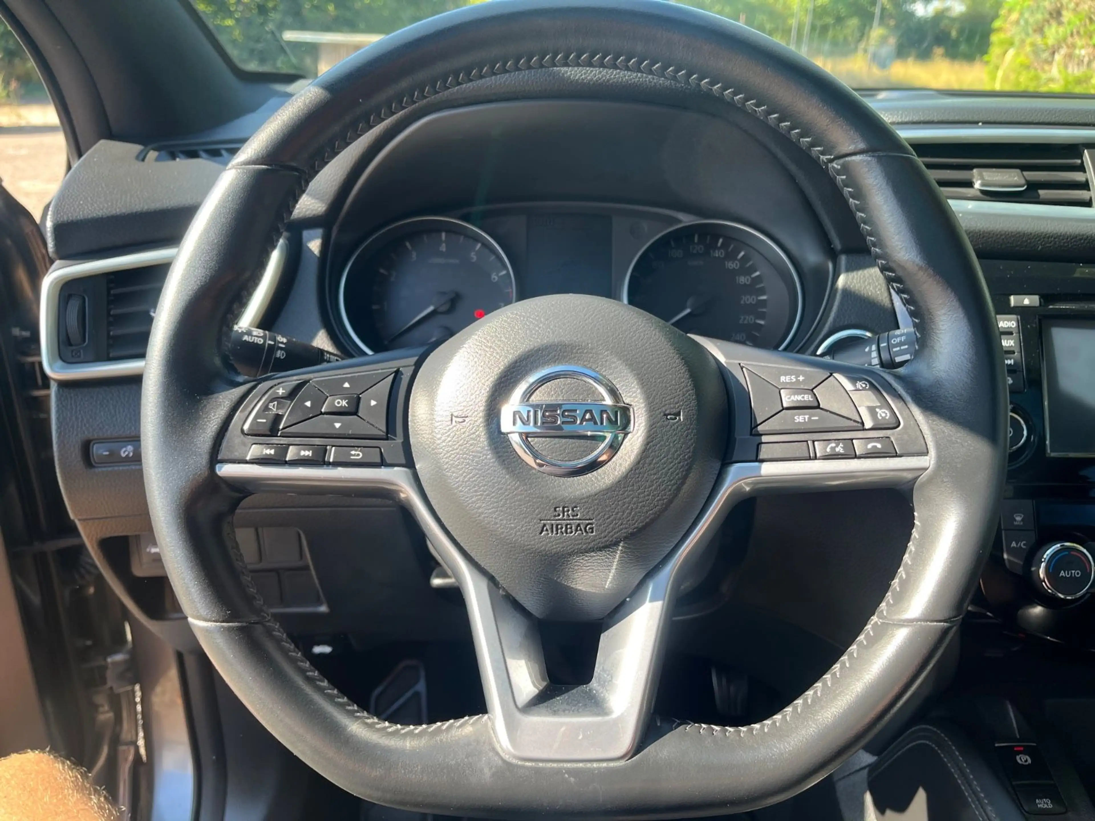 Nissan Qashqai Tekna — photo 15