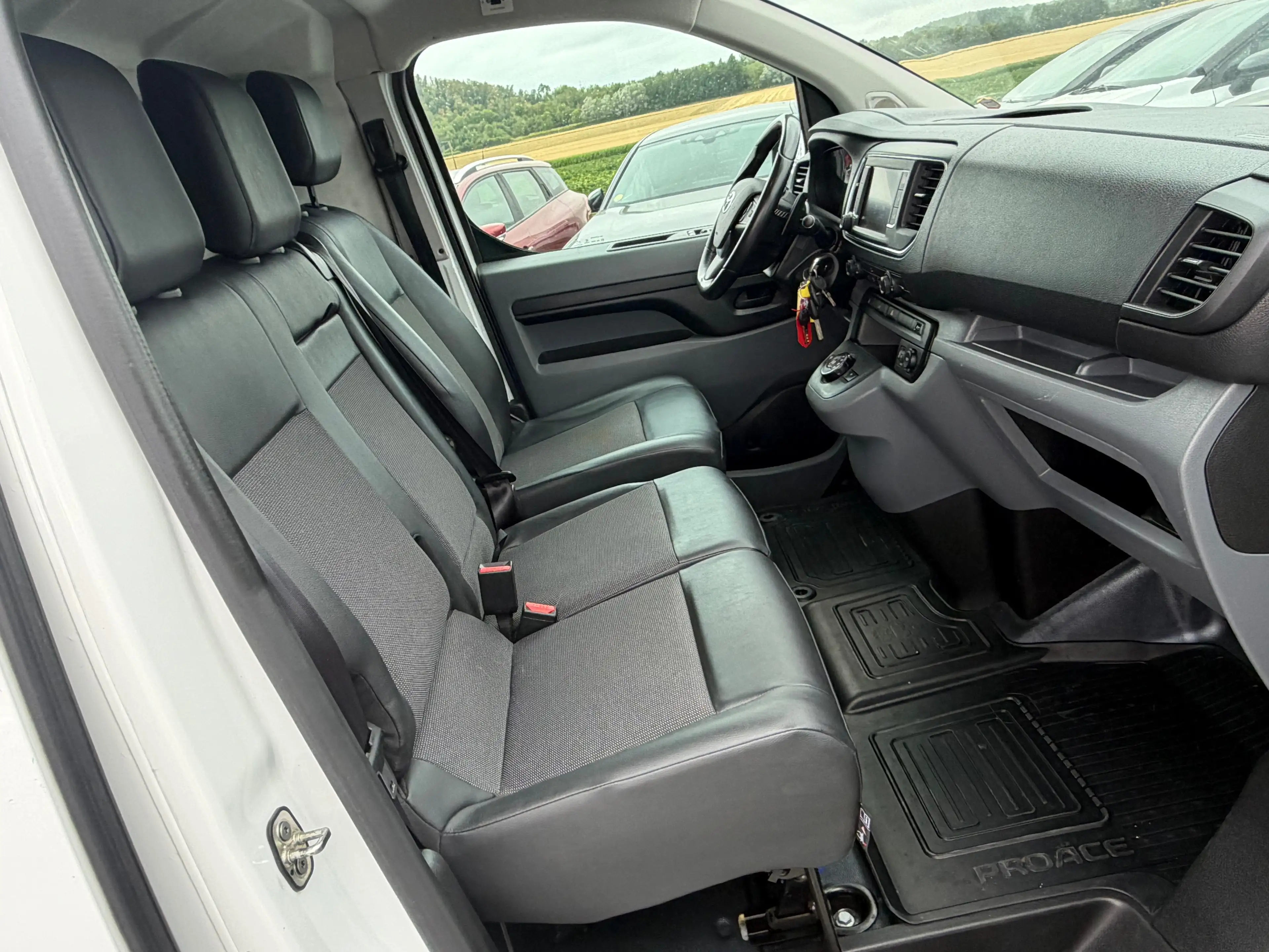 Peugeot Expert 3 PLACES - CARPLAY - CAMERA - ATT REMORQUE - TVAC — photo 14