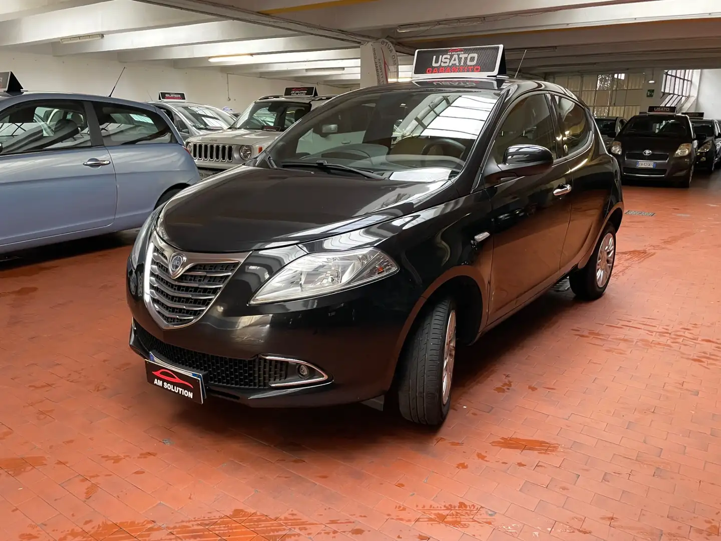 Lancia Ypsilon Ypsilon 0.9 Neopatentati Euro 5 Noir - 2