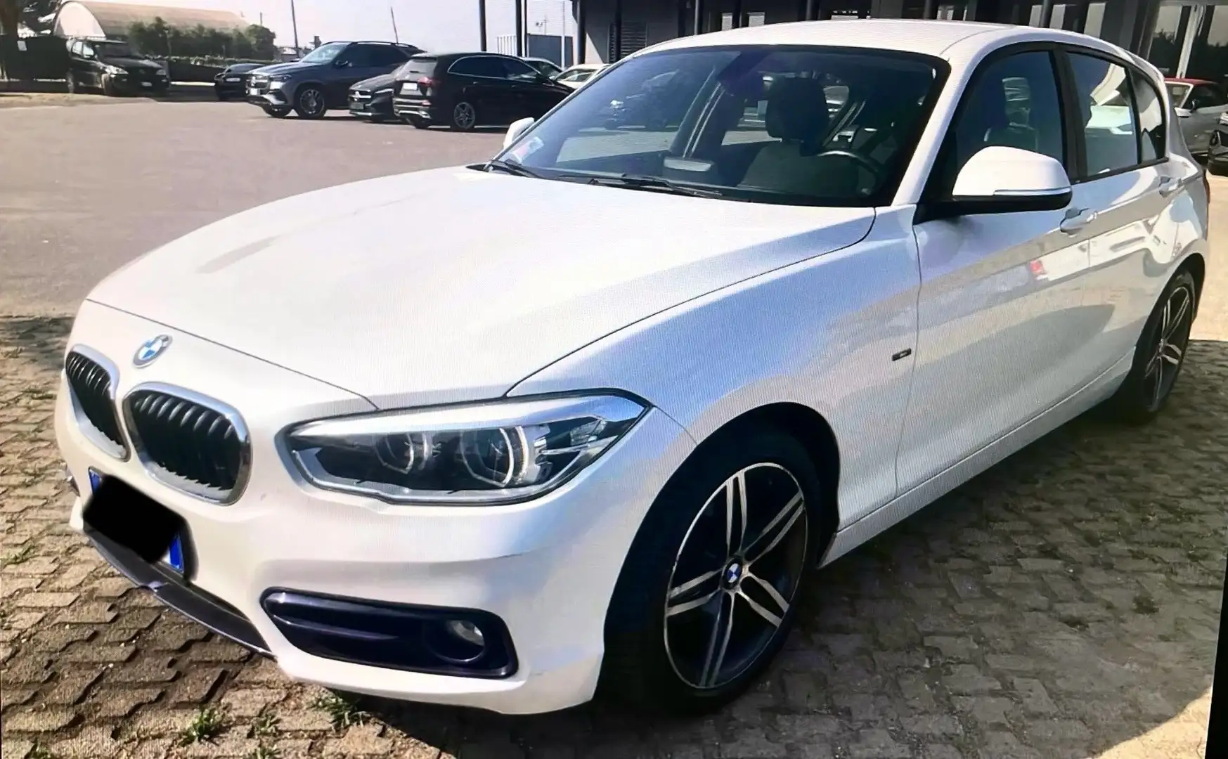 BMW 116 116d 5p. Urban Bianco - 1