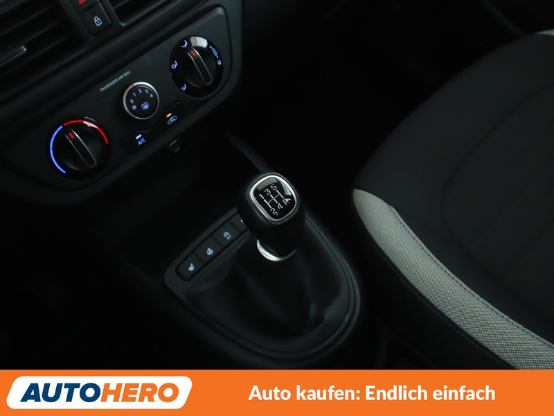 Hyundai i10 1.2 Trend *PDC*SHZ*LHZ*ALU*START/STOP* — photo 24
