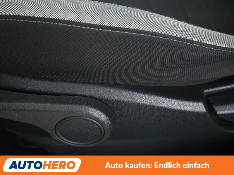 Hyundai i10 1.2 Trend *PDC*SHZ*LHZ*ALU*START/STOP* — photo 28