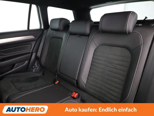 Volkswagen Passat view 14