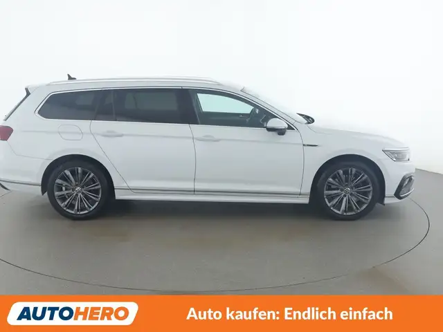 Volkswagen Passat view 7