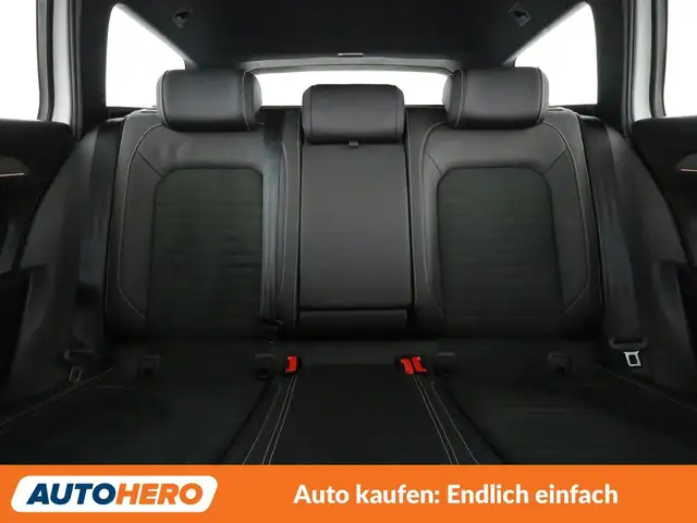 Volkswagen Passat view 15