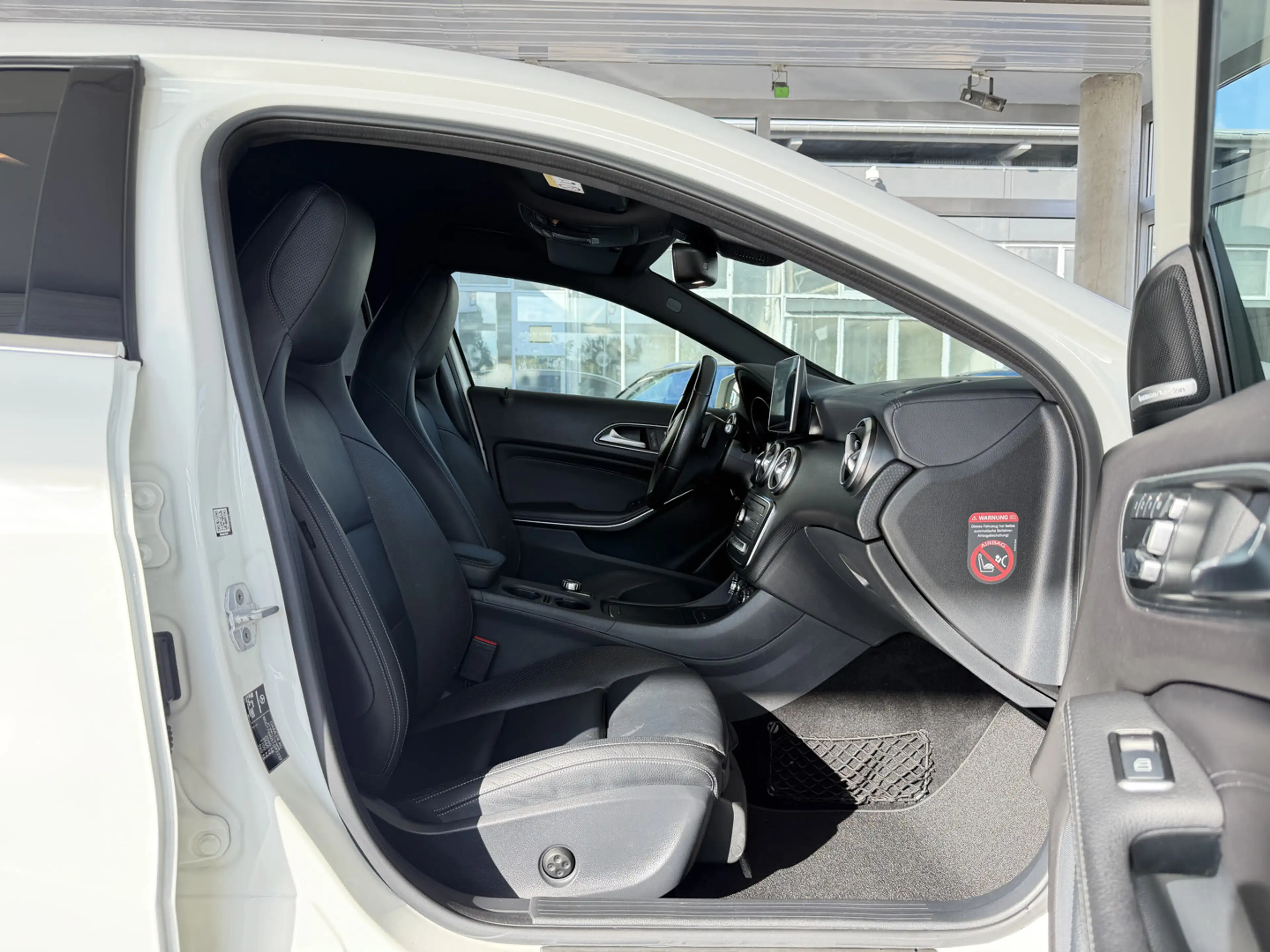 Mercedes-Benz A 200 CDI 4M AUT LEDER NAVI LED R-KAM KLIMA PDC SHZG — photo 10