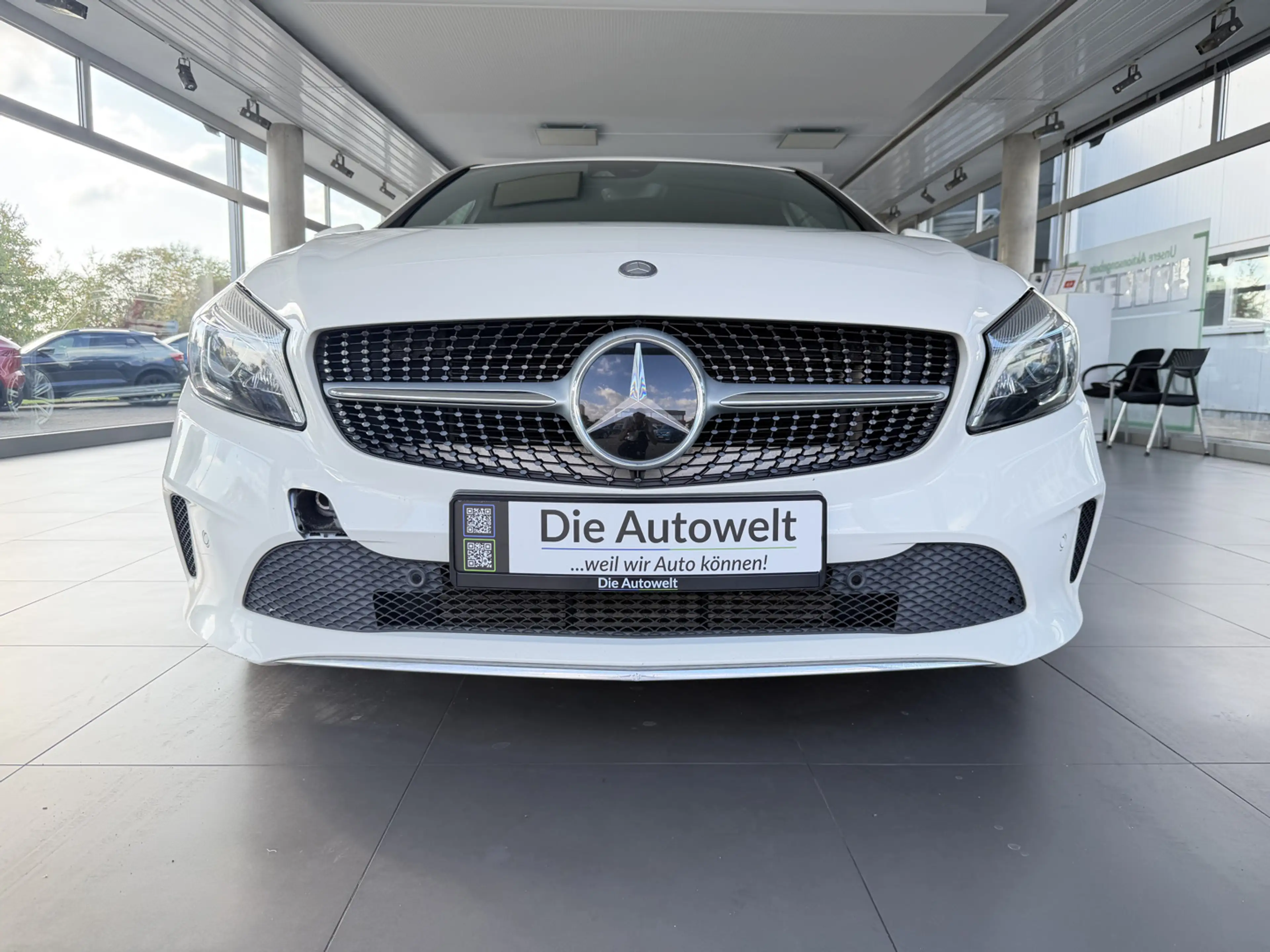 Mercedes-Benz A 200 CDI 4M AUT LEDER NAVI LED R-KAM KLIMA PDC SHZG — photo 2