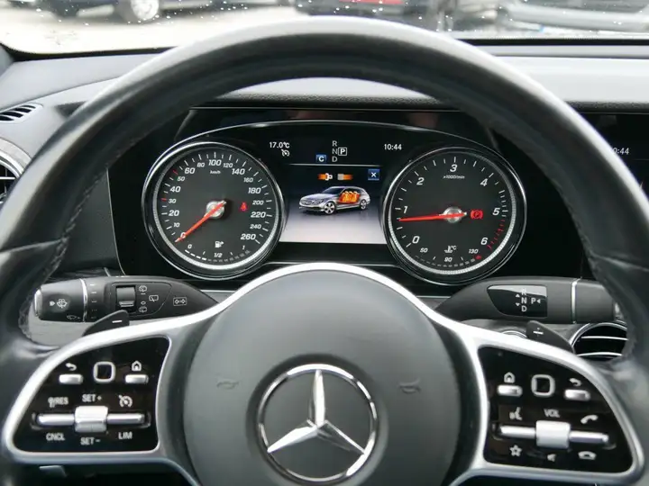 Mercedes-Benz E 300 d Sport Style Automatik  Navi LED AHK CAM – Foto 14