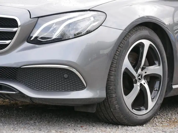 Mercedes-Benz E 300 d Sport Style Automatik  Navi LED AHK CAM – Foto 8