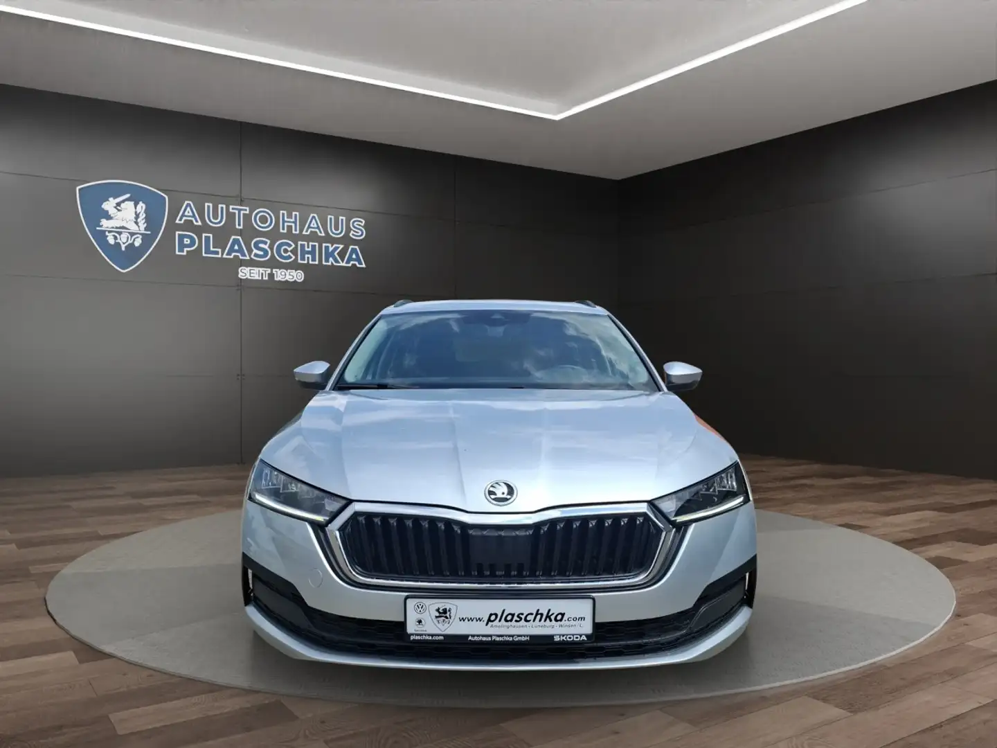 Skoda Octavia C. 2.0 TDI Active LED+PDC+APP Klima Einparkhilfe Plateado - 2