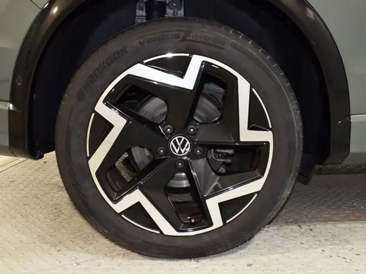 Volkswagen Tiguan 2025, foto 10