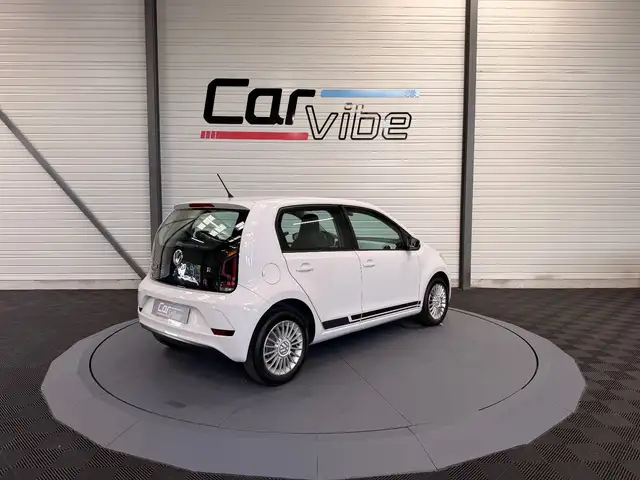 Volkswagen Up! view 4