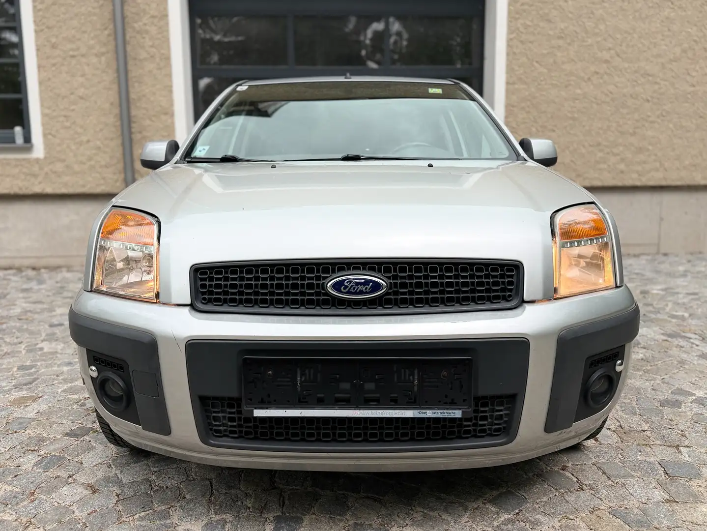 Ford Fusion Ecosport 1,4 16V *Pickerl 03/27+4*AHK* Grau - 2