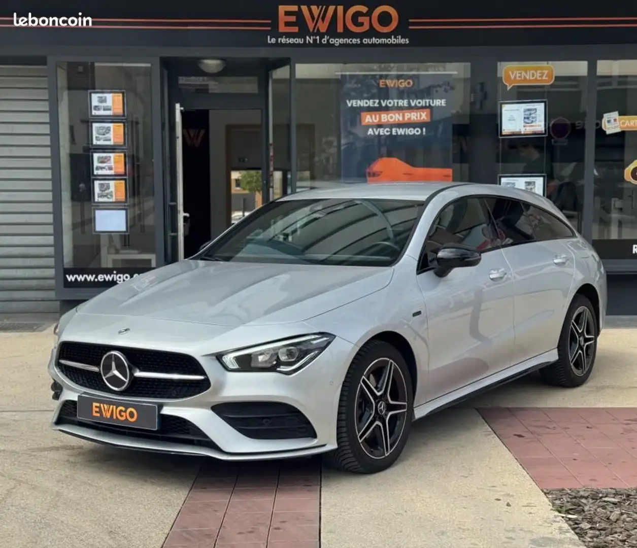 Mercedes-Benz CLA 250 Mercedes Classe AMG LINE 250e 218ch EQ-POWER DCT-8 Gris - 1