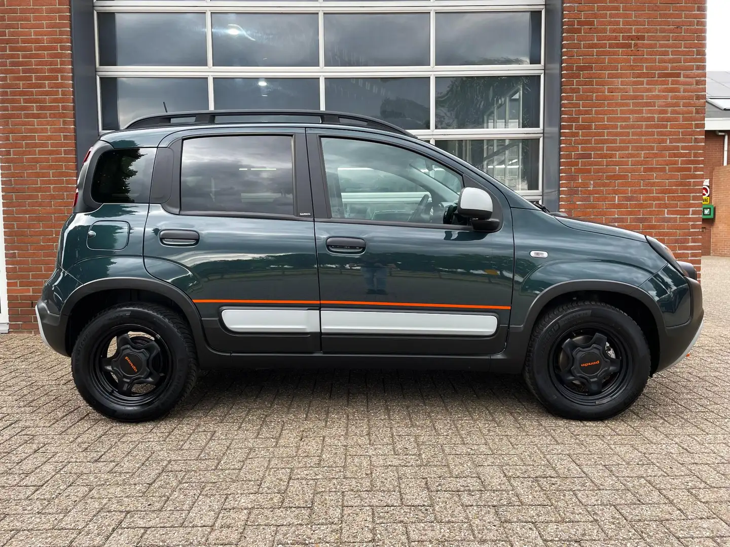 Fiat Panda 1.0 Hybrid Garmin Cross Groen - 2