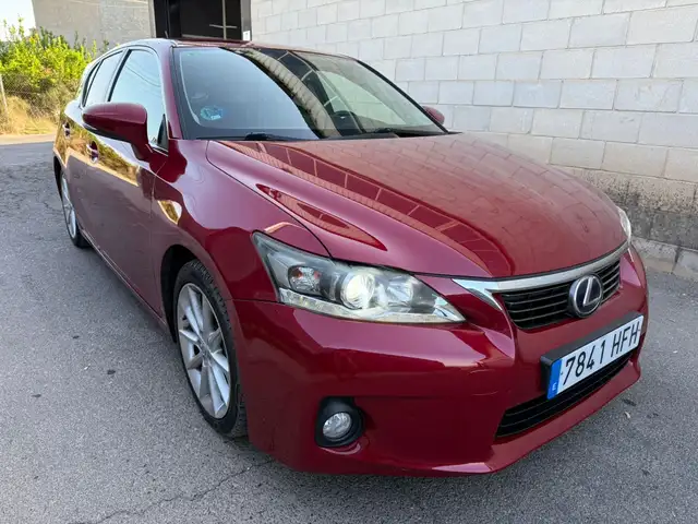Lexus CT 200h
