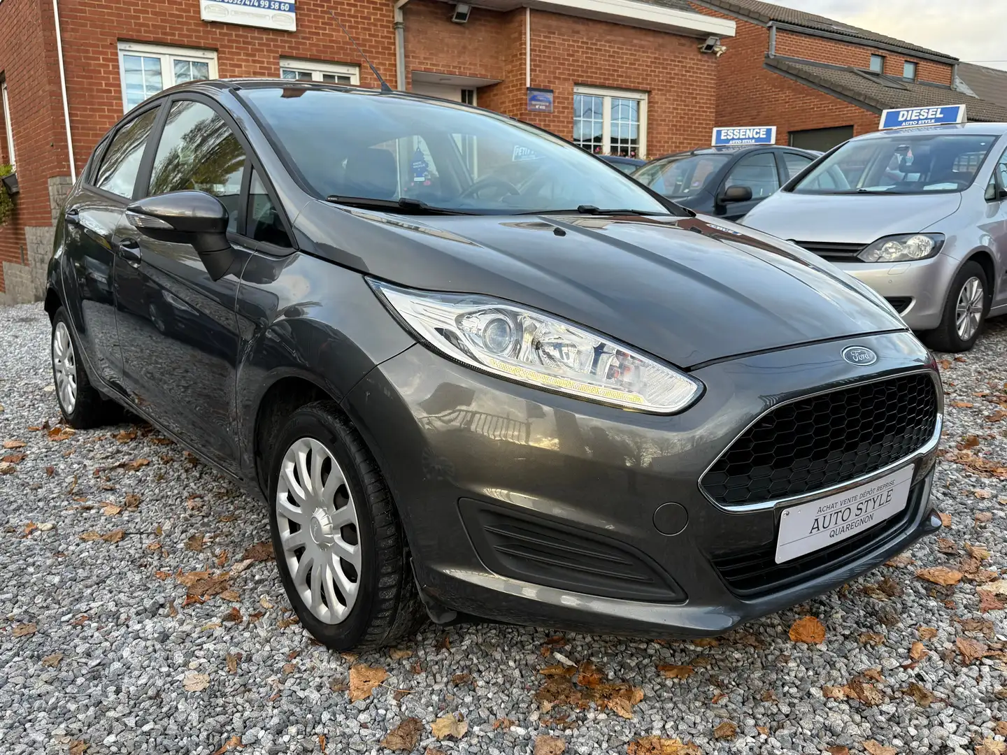 Ford Fiesta 1.0i * Garantie * Bluetooth * Isofix * Gris - 1