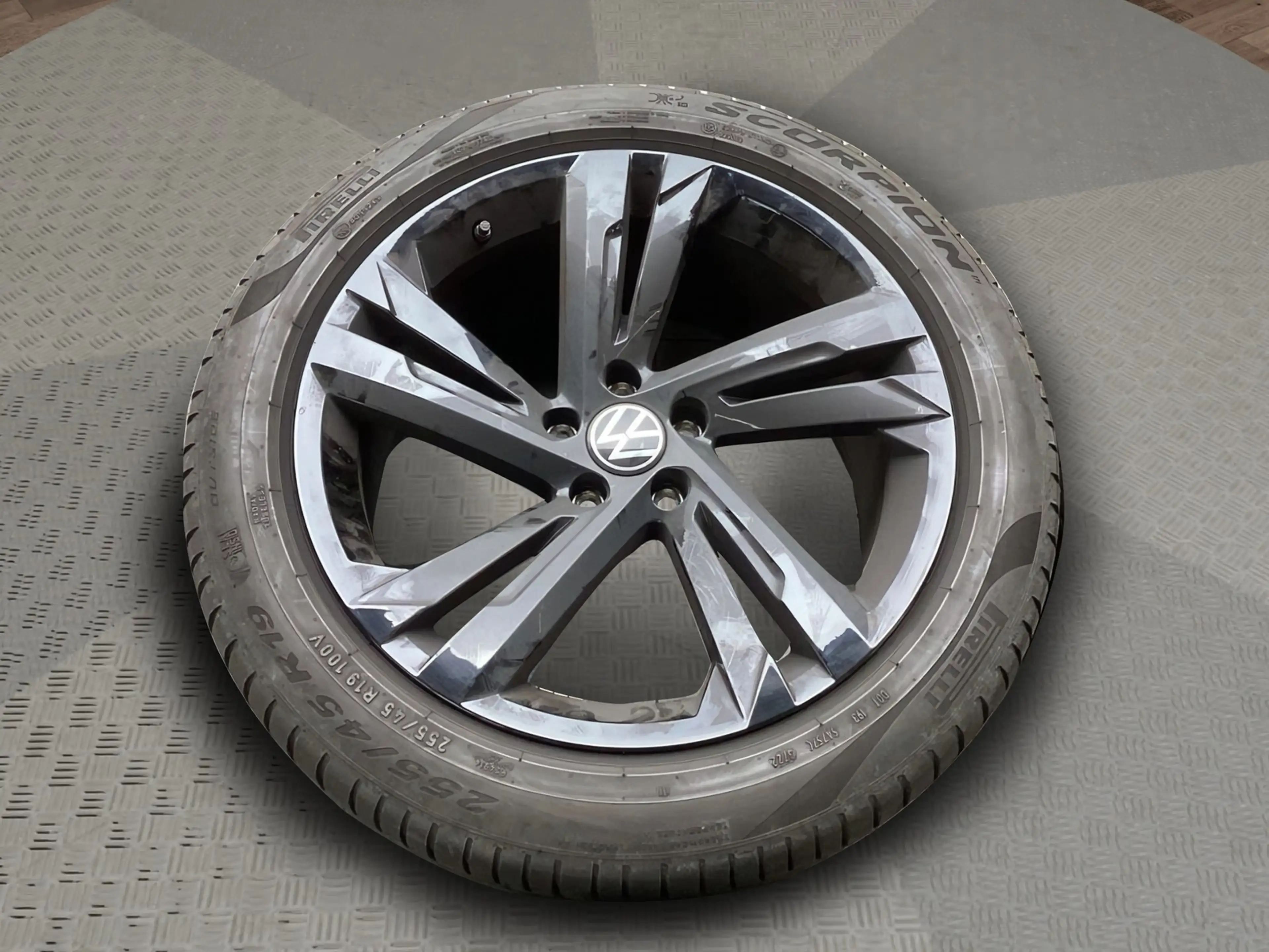 Volkswagen Tiguan Allspace 2.0 TSI R-Line 4Motion DSG AHK+Pano — photo 3