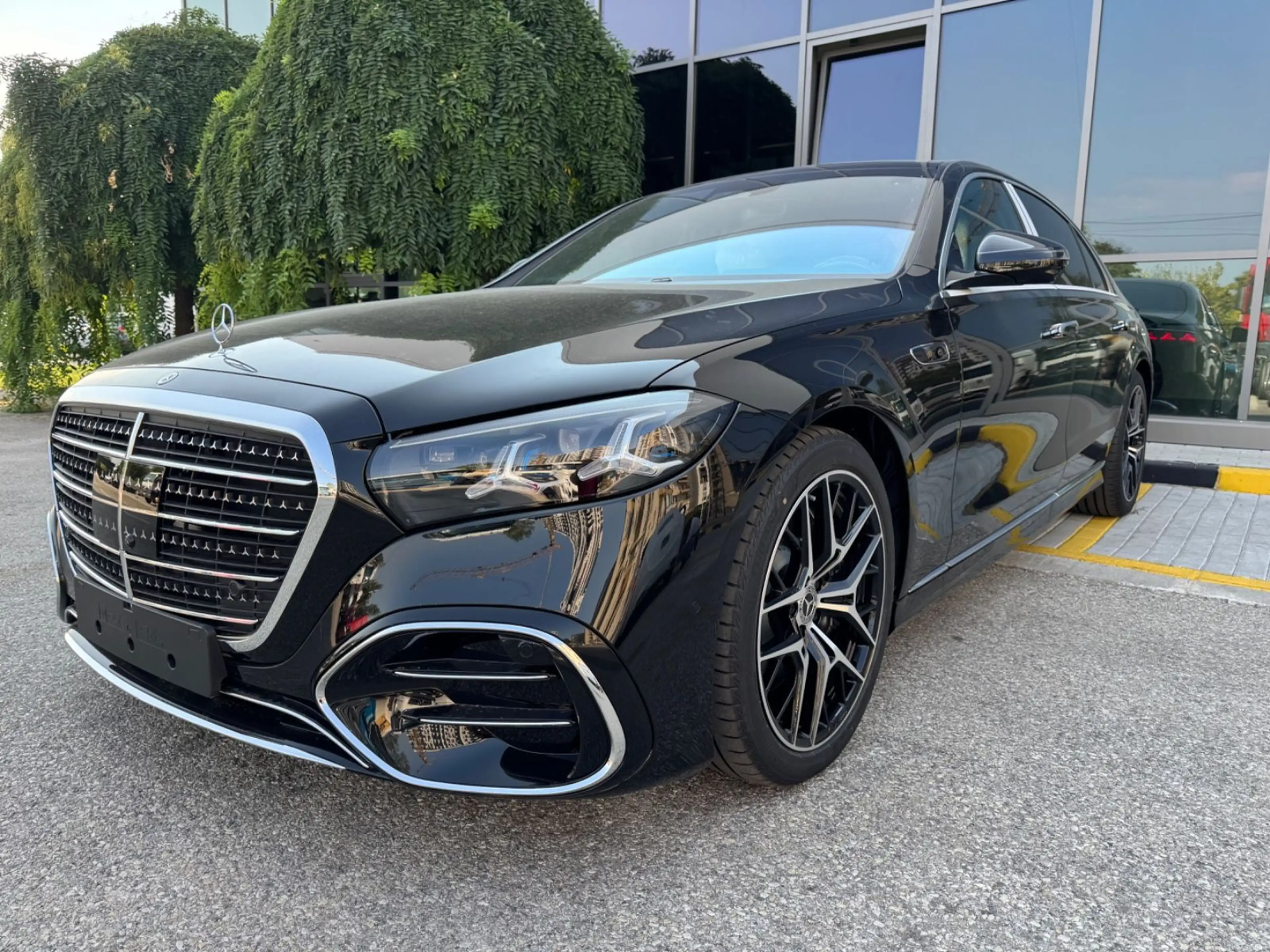 Mercedes-Benz S 580 L AMG|WEISS|4D-BURMESTER|KÜHLFACH|5-SITZE|SOFORT