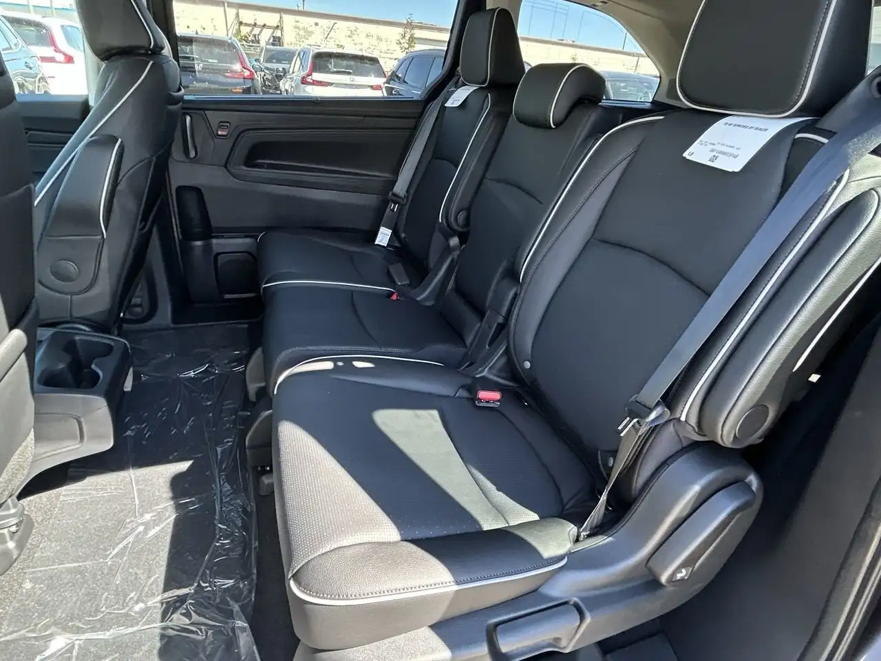 Honda Odyssey снимка Honda Odyssey