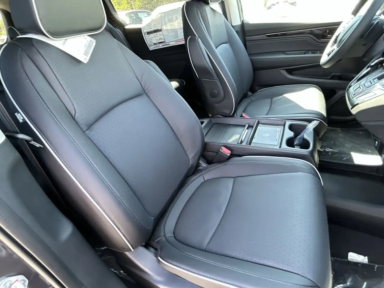 Honda Odyssey снимка Honda Odyssey