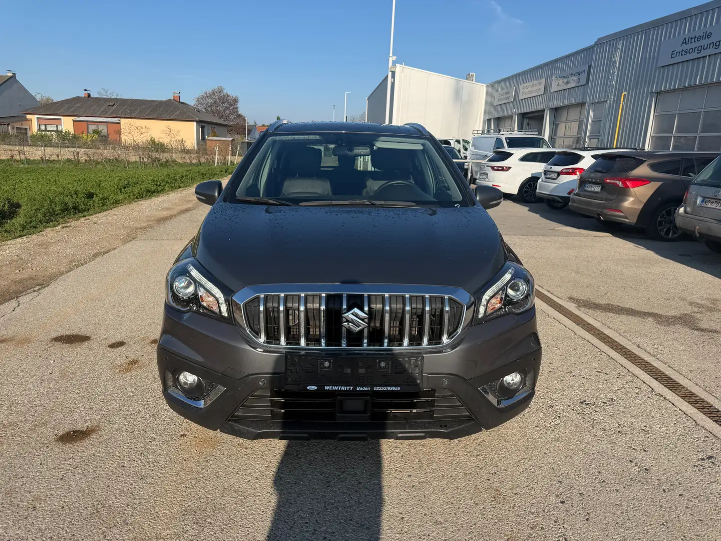 Suzuki SX4 S-Cross 1.4 DITC flash Automatik Grau - 2