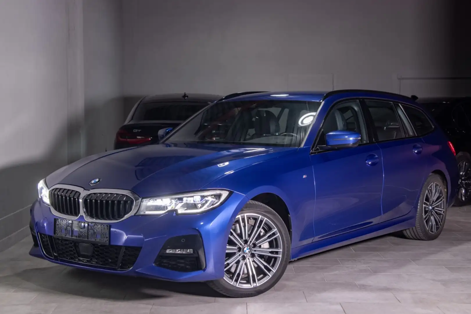 BMW 330 d Touring xDrive M Sport Laser/AHK/ACC/Kamera Bleu - 1