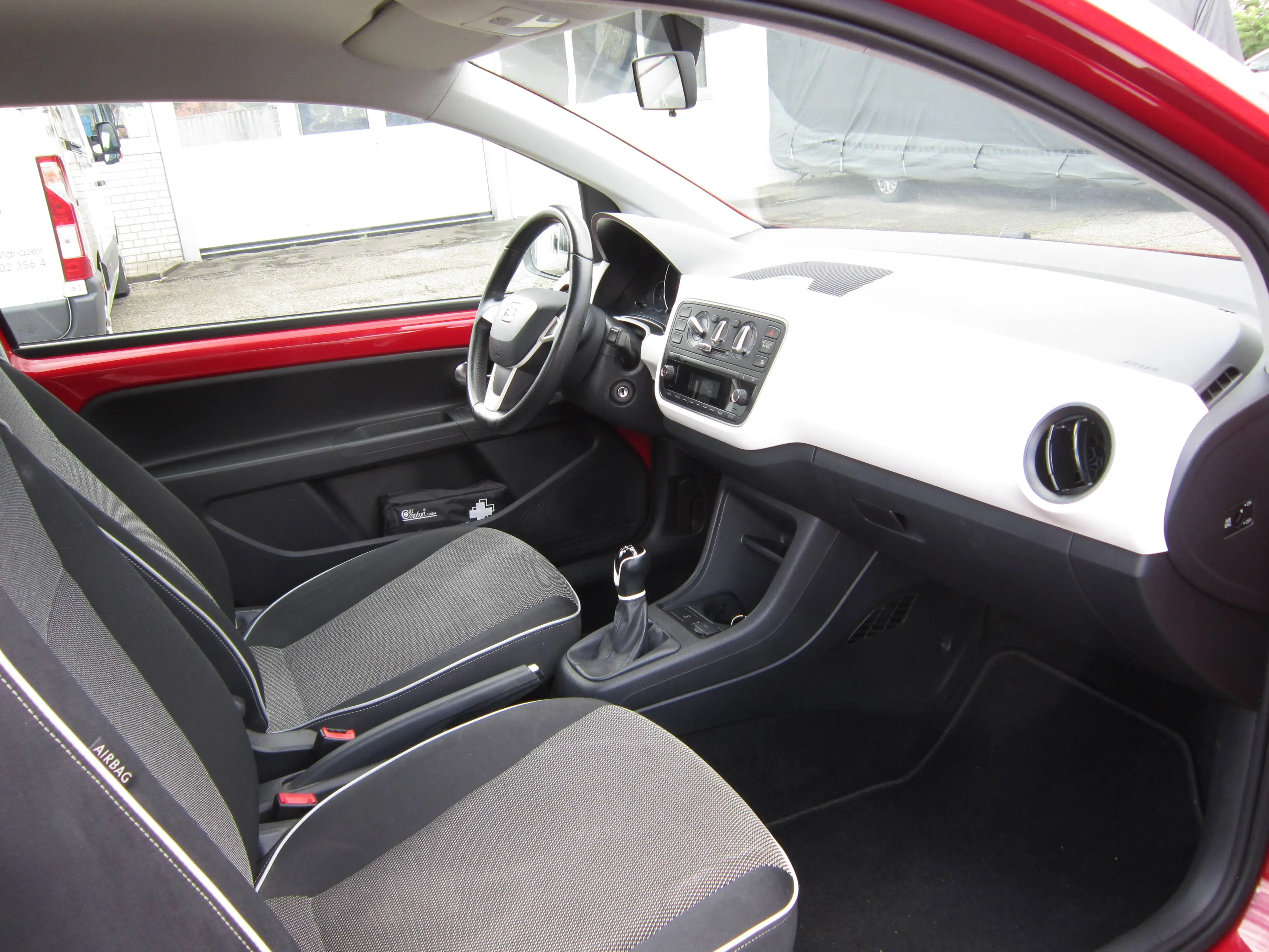 SEAT Mii Mii 1.0 Chic, Klimaanlage, Einparkhilfe — photo 10