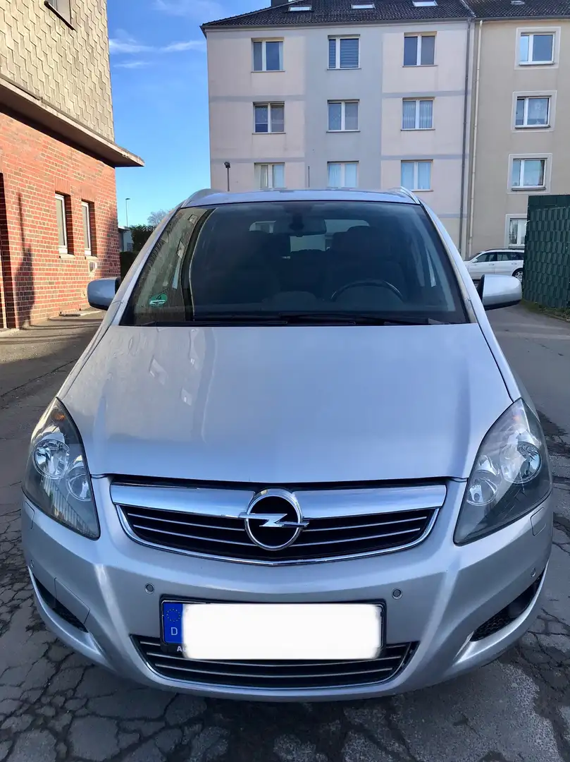 Opel Zafira 1.6 CNG Klima SHZ PDC AHK Neu Tüv 8Fachbereift Grau - 2