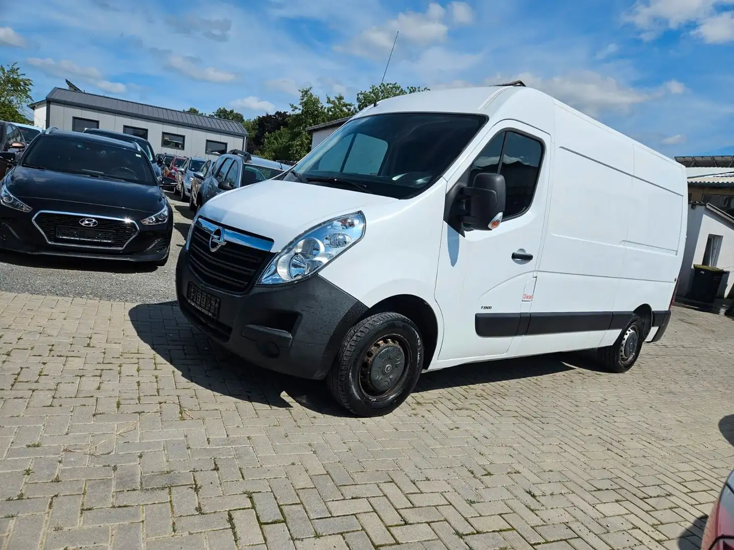 Opel Movano B Kasten/Kombi HKa L2H2 3,5t Blanc - 1