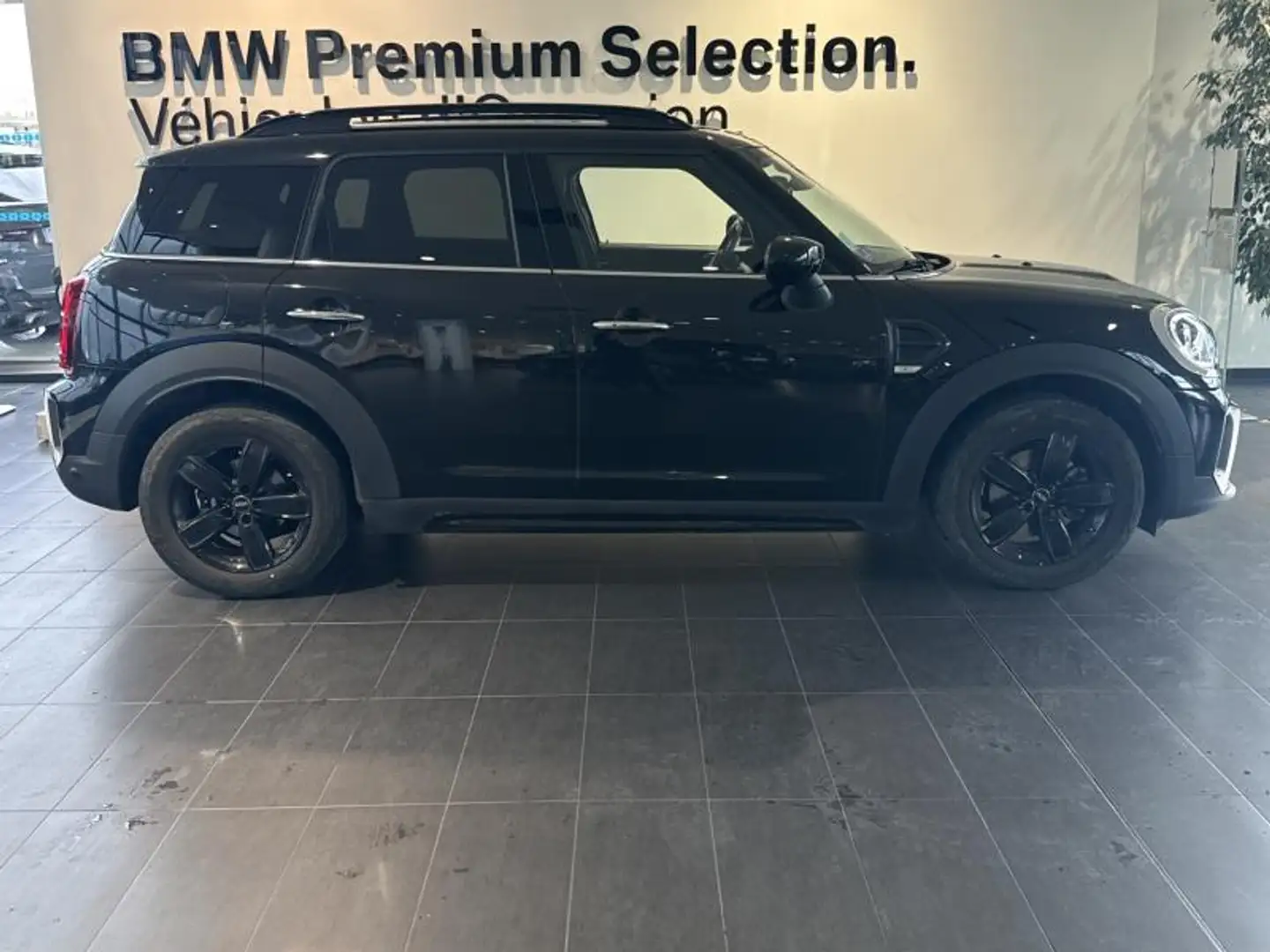 MINI Countryman C Cooper 136ch Edition Premium Plus BVA7 Чорний - 2