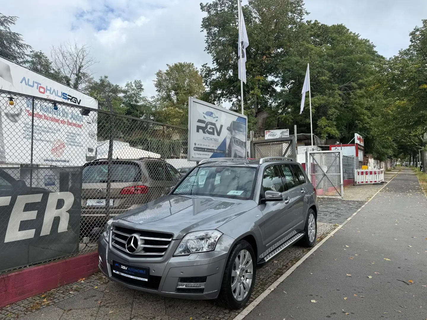 Mercedes-Benz GLK 220 GLK -Klasse GLK 220 CDI BE *1.HAND Silber - 1