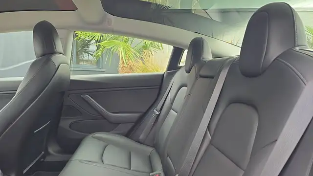 Tesla Model 3 view 9