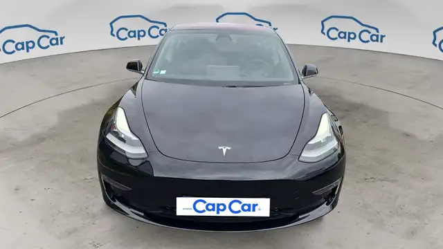 Tesla Model 3 view 5