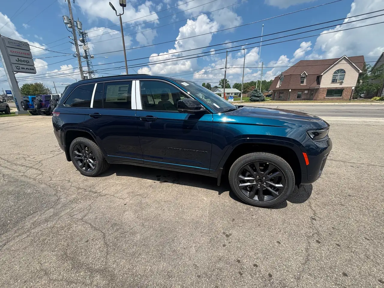Jeep Grand Cherokee photo Jeep Grand Cherokee