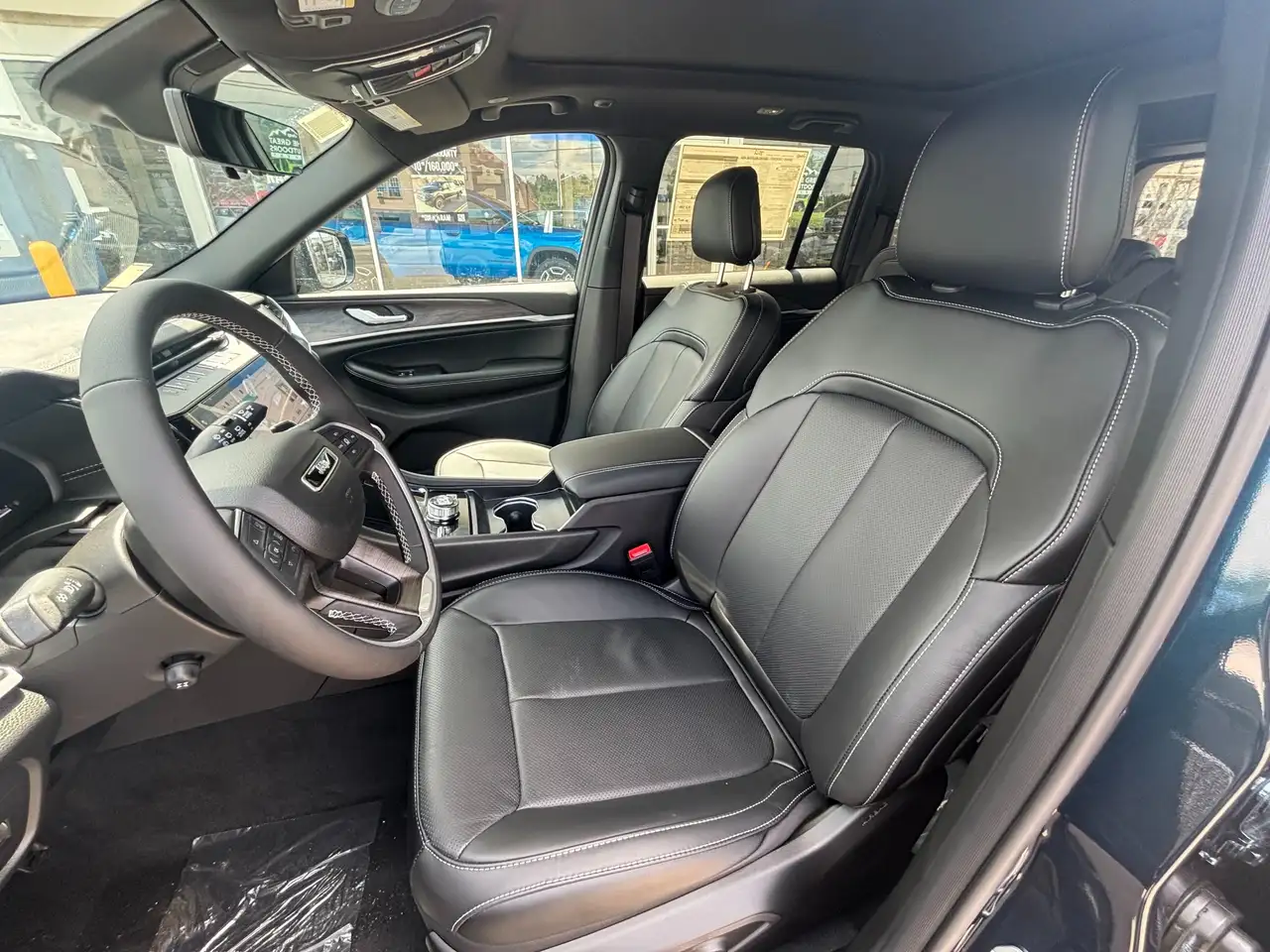 Jeep Grand Cherokee photo Jeep Grand Cherokee