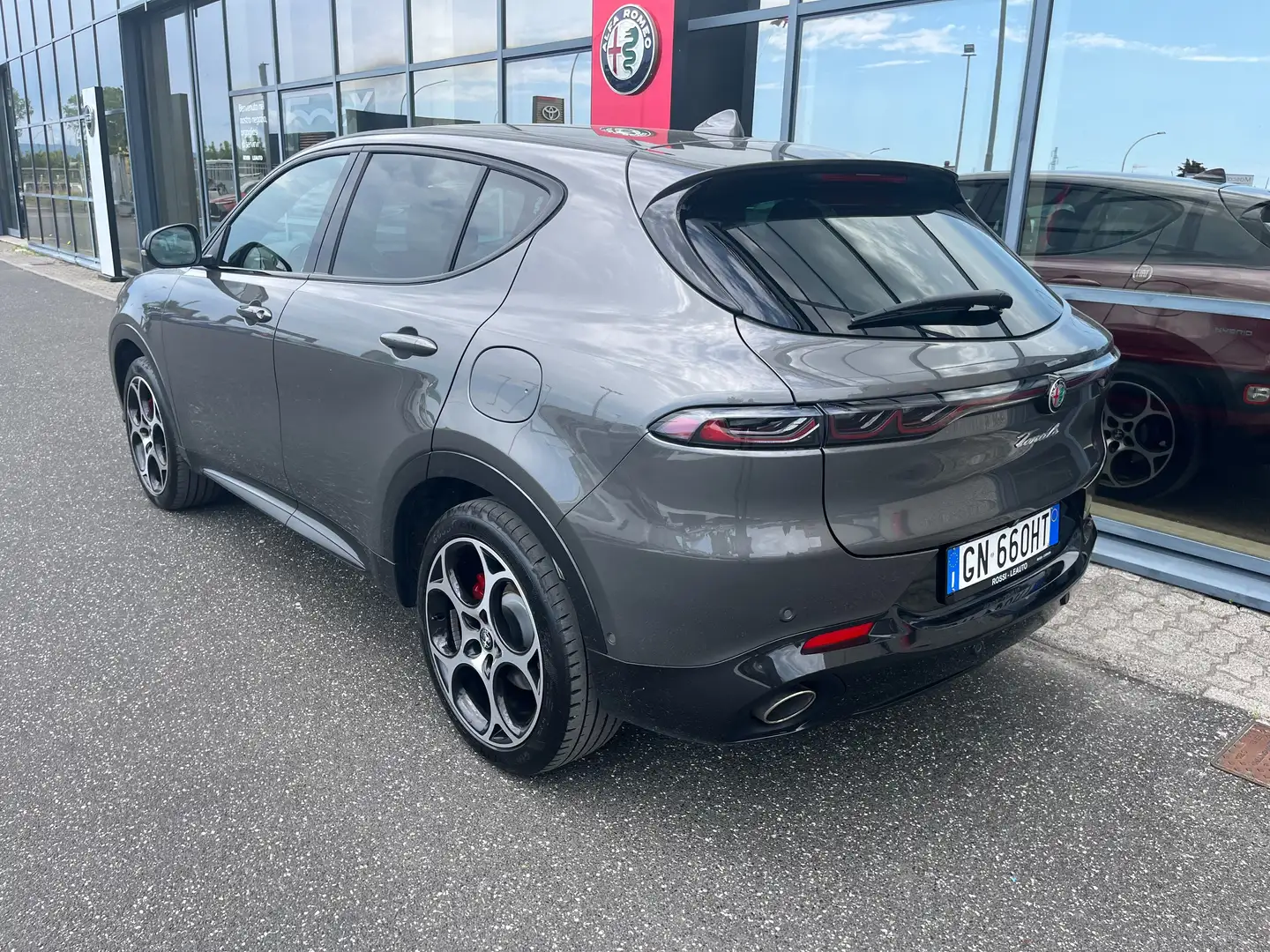 Alfa Romeo Tonale Tonale 1.3 phev Veloce Q4 280cv at6 Gris - 2