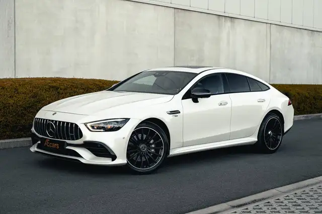 Mercedes-Benz Amg GT view 3