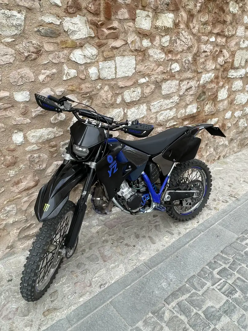 Yamaha YZ 125 - 1