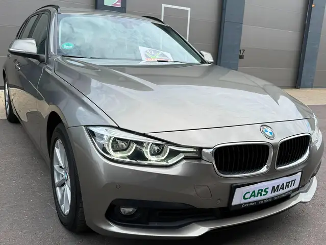BMW 320