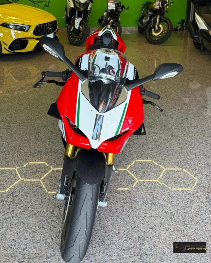 Ducati Panigale V4 spéciale Rosso - 1