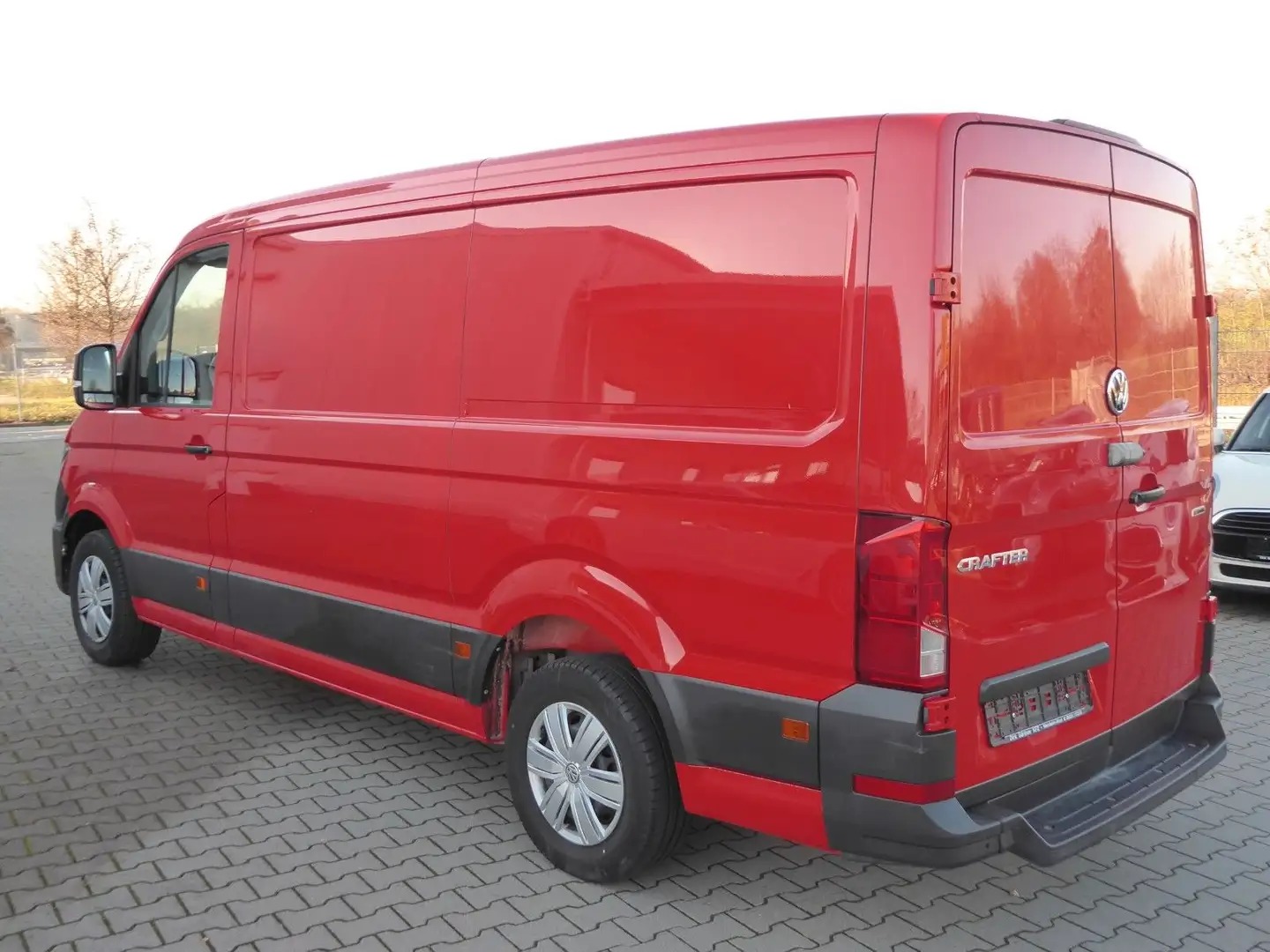 Volkswagen Crafter 35 TDI 4MOTION 8-fach 1.Hand PDC Rot - 2