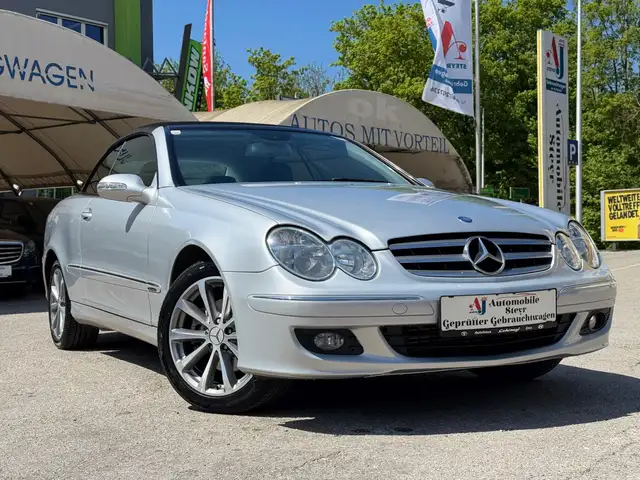 Mercedes-Benz CLK 200 Komp. Cabrio Elegance Aut.+Navi+Leder