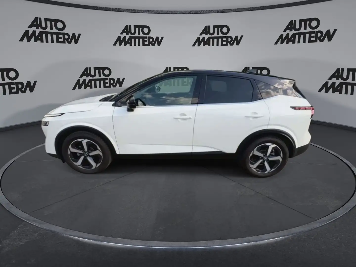 Nissan Qashqai N-Connecta*Navi*ACC*LED*Tieferlegung Schwarz - 2