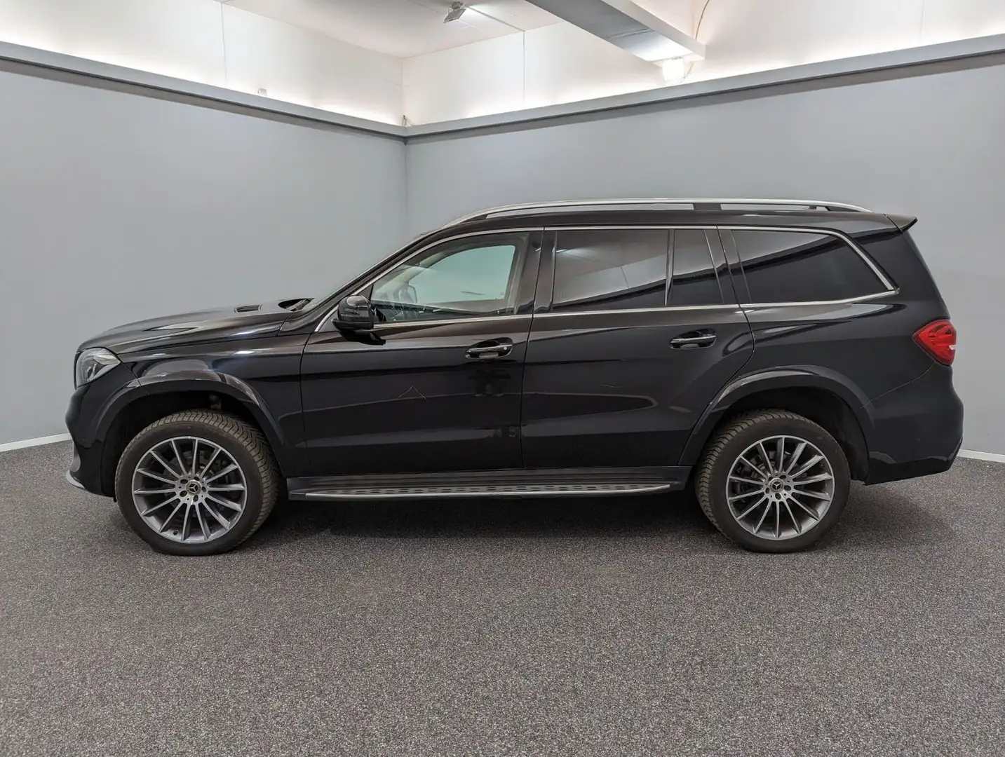 Mercedes-Benz GLS 350 d 4M LANG AMG*DESIGNO-EXCLUSIV*7-SITZ*21Z Czarny - 2