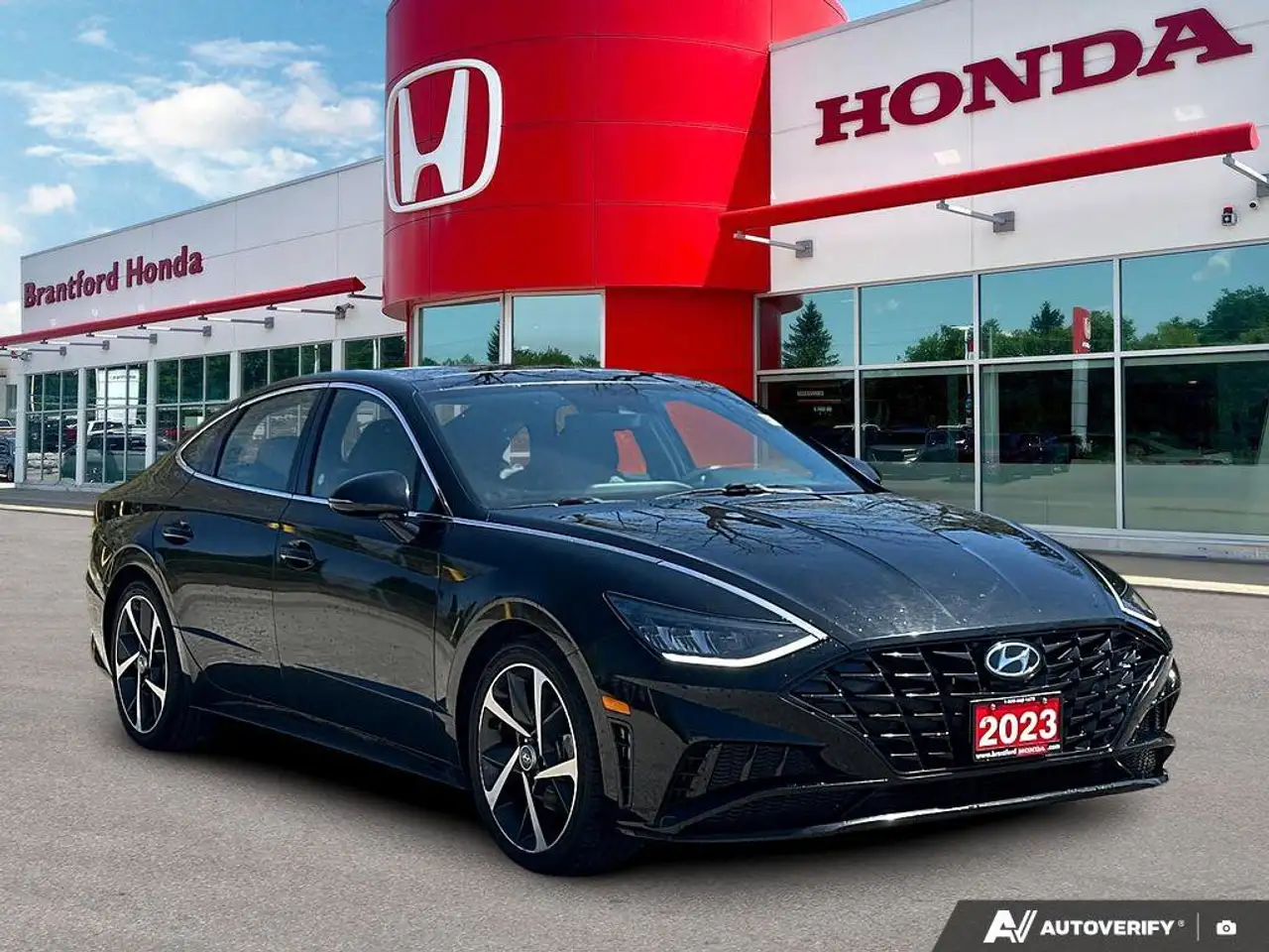 Hyundai SONATA снимка Hyundai SONATA