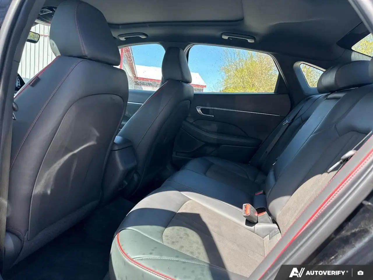 Hyundai SONATA снимка Hyundai SONATA