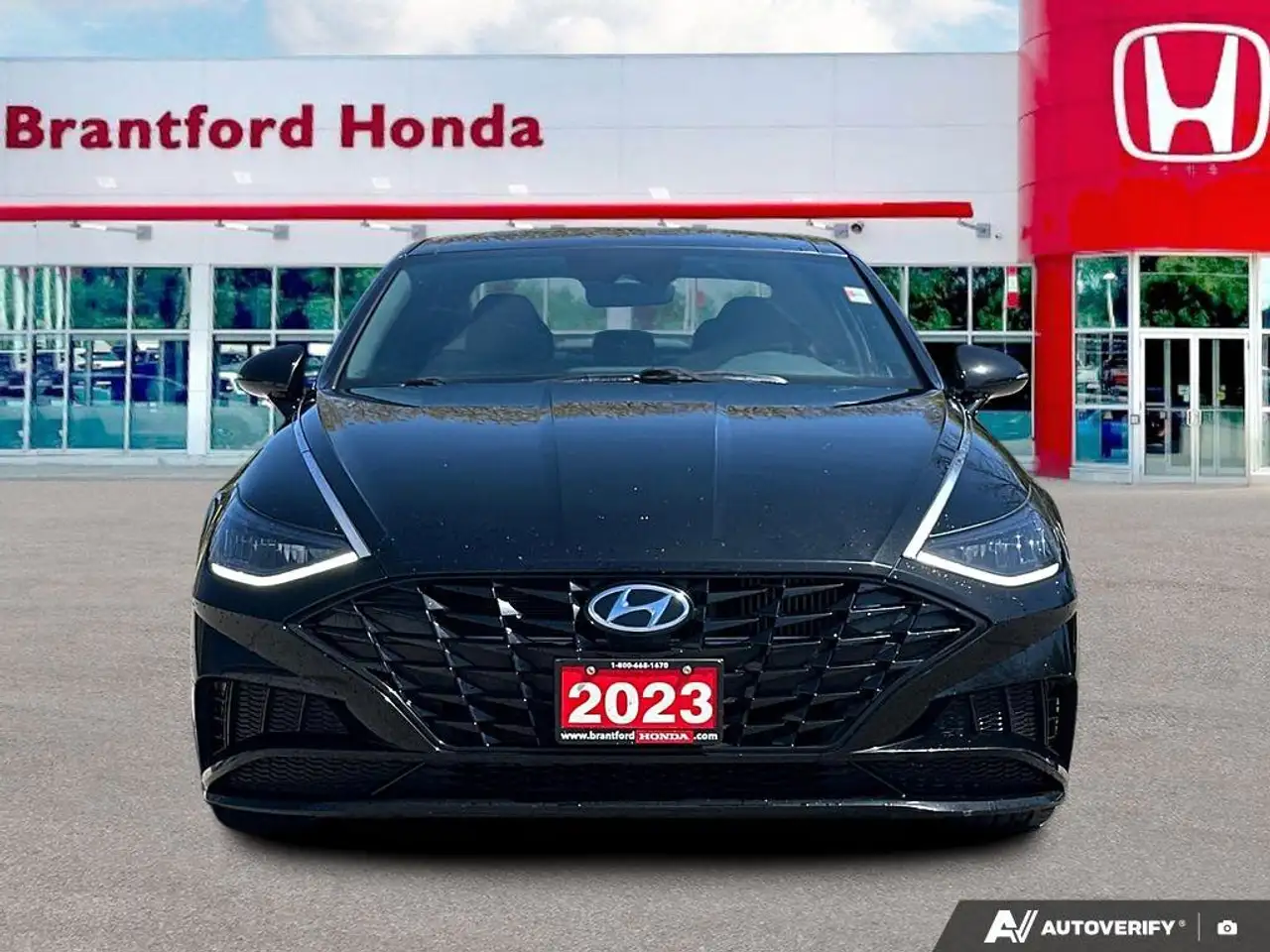 Hyundai SONATA снимка Hyundai SONATA