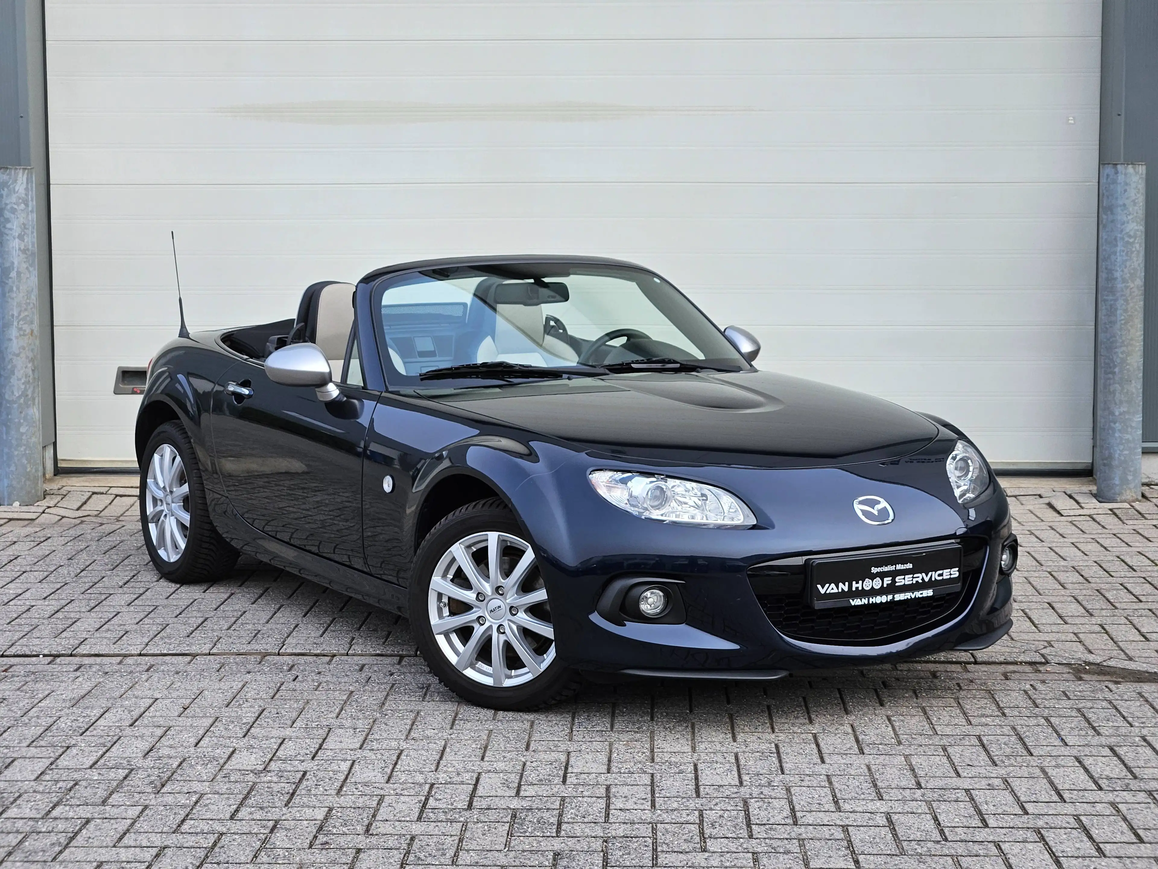 Mazda MX-5 MX-5 1.8i Deep Crystal Blue