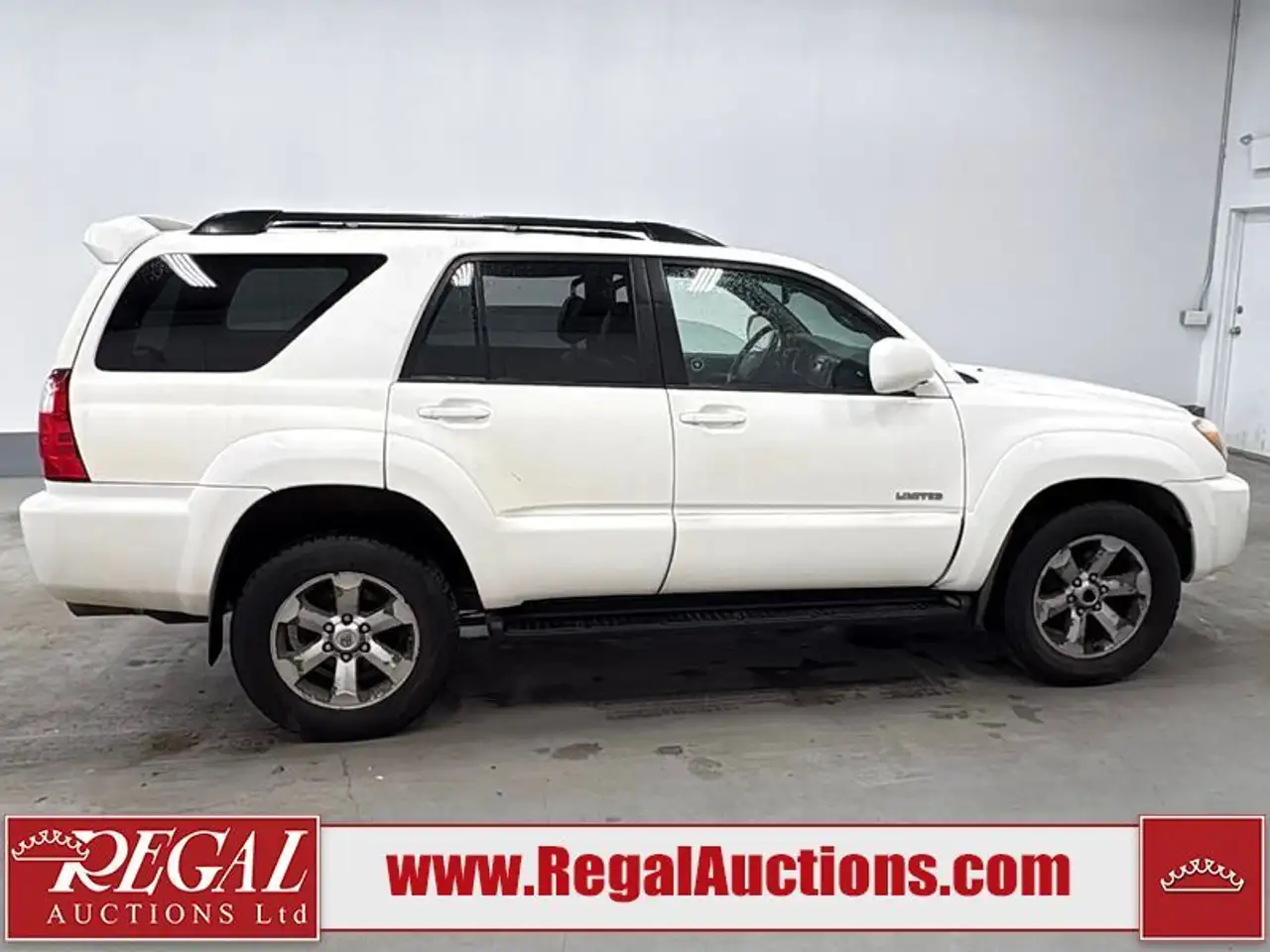 Toyota 4-Runner снимка Toyota 4-Runner